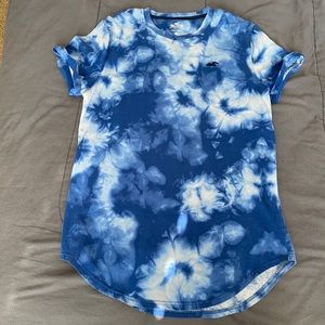 Hollister blue tie dye tee shirt